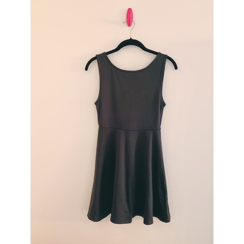 ✨ Black H&M Low-Back Skater Dress ✨